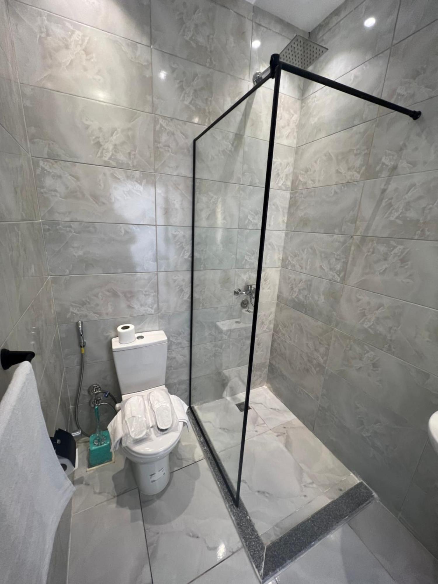 New Glamour Pyramids Hotel Kafrat al Jabal Exterior photo