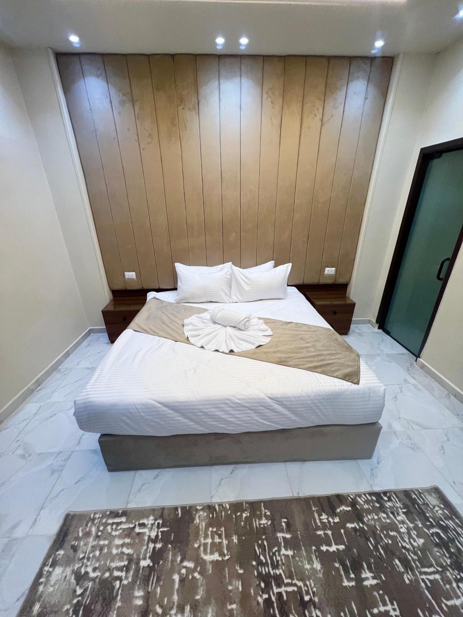 New Glamour Pyramids Hotel Kafrat al Jabal Exterior photo